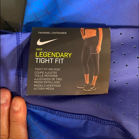 Nike Capris size sm. NWT - Picture 2 of 5